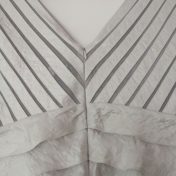 Adrianna Papell Silver Metallic Tier Cocktail Holiday Ruffle NYE Dress-10 - Picture 13 of 15